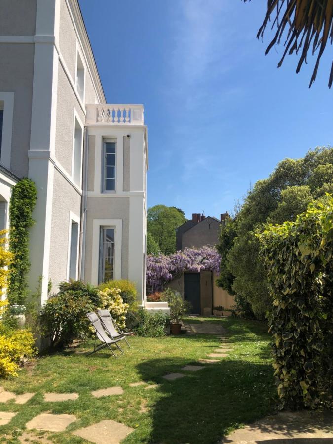 Maison Latour Cholet Bagian luar foto